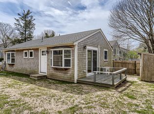 95 Summer St, Tisbury, MA 02568