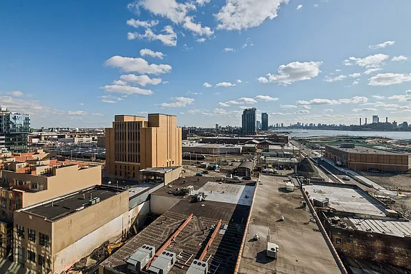 Sold by Nest Seekers International | media 10