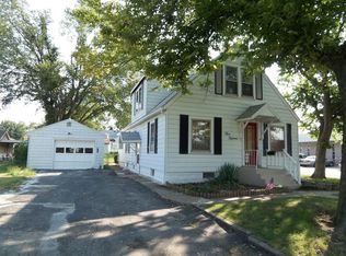 515 Chaudet Ave, Cahokia, IL 62206