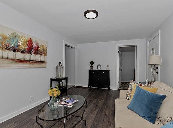 5th image of 2748 N Lewis Ave