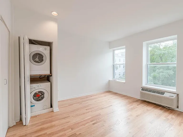 2300 18th St NW #305 — Photo 11