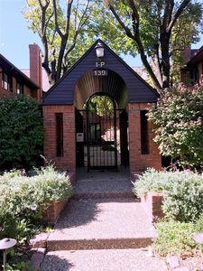 139 N Central Ave, Saint Louis, MO, 63105