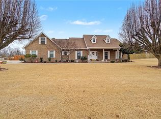 1219 Bobwhite Ave, Springdale, AR 72764