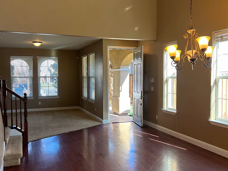 188 W Charlene Ct — Photo 13