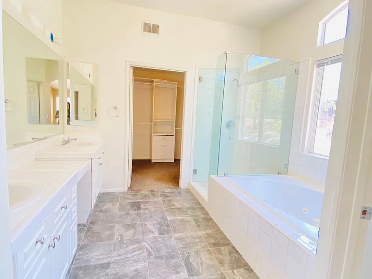 En Suite Master bathroom