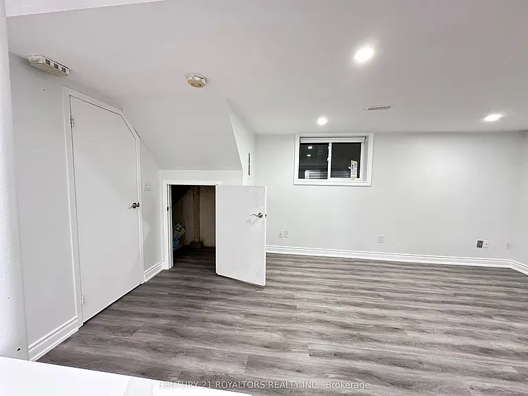50 Marbury Cres #LOWER — Photo 37