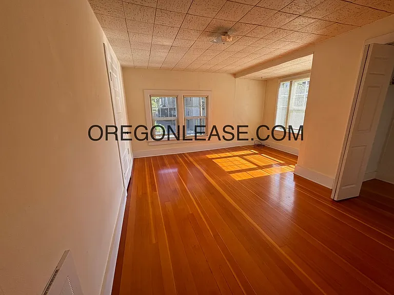 542 E 12th Ave #4 — Photo 8