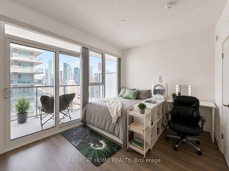 20 Richardson St #3106 — Photo 1