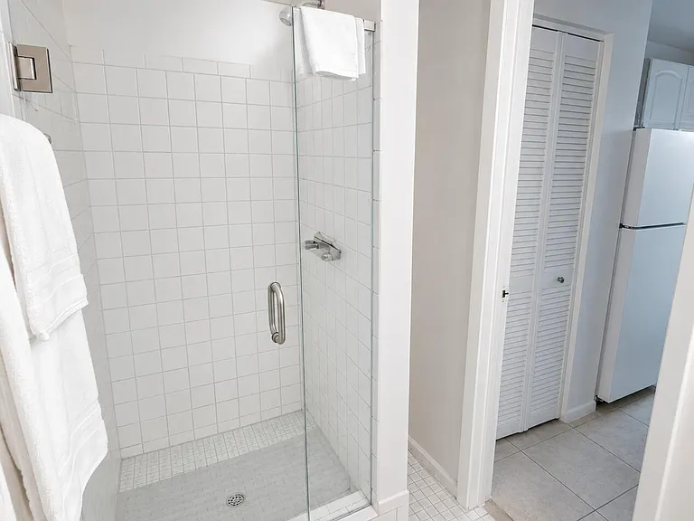 1243 NE 12th Ave #A-B — Photo 13