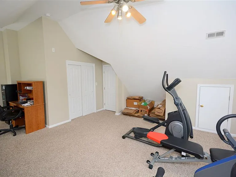 414 Sawyers Mill Xing — Photo 29
