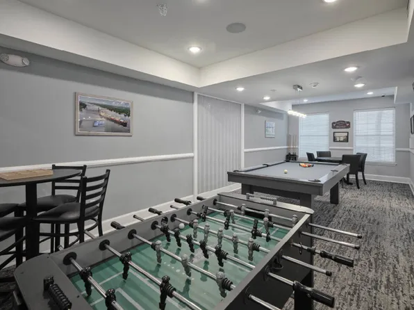 Pearl Pointe Apartments