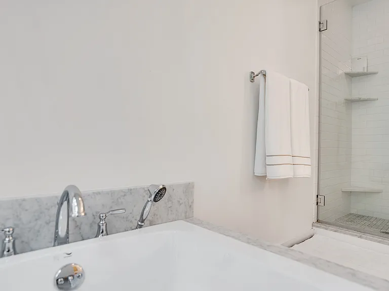 29 S Breeze Dr — Photo 21
