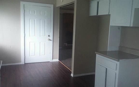 5th image of 4204 Kolloch Dr