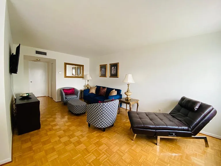 2840 Cynthia Ln #203 — Photo 2