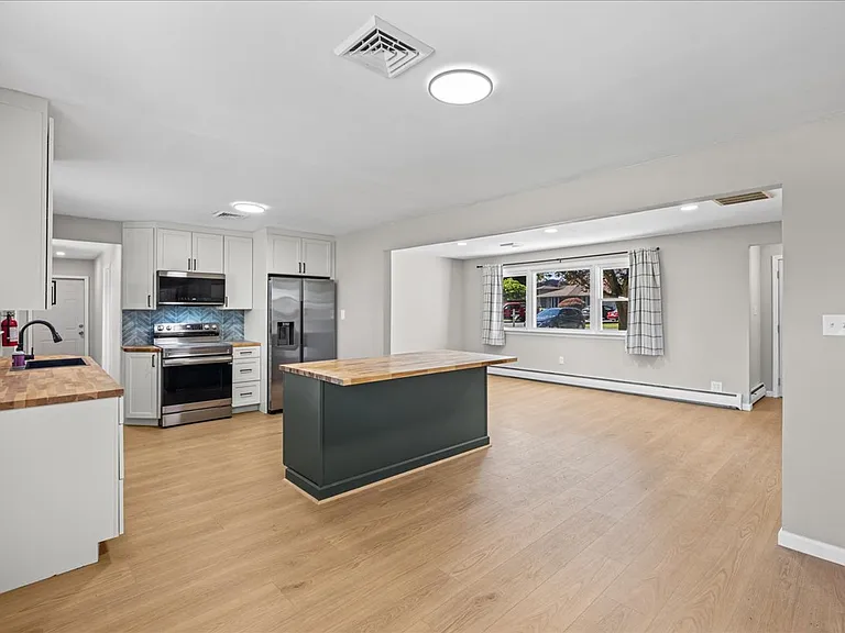 1 Spruce Ln — Photo 10