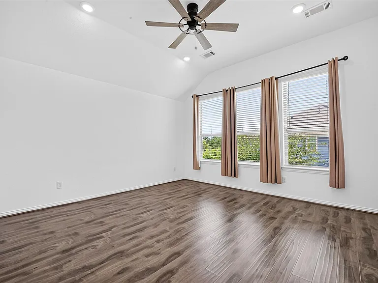4743 Glen Isle Dr — Photo 21