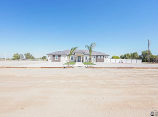 4492 E County Road 15 1/2 St #1/2, Yuma, AZ 85365