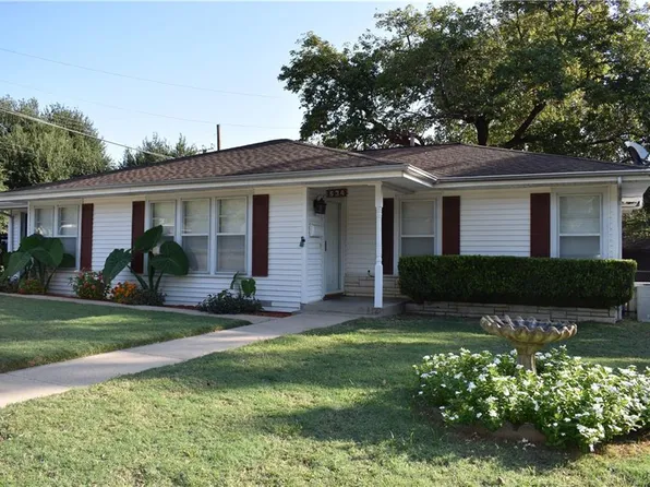 534 Evelyn St, Rockdale, TX 76567