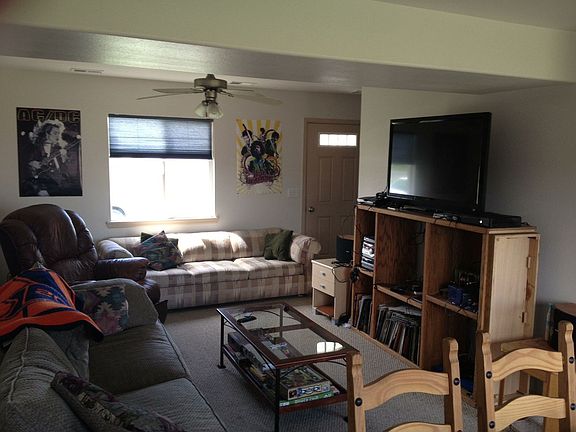 2nd image of 1423 Arnold St