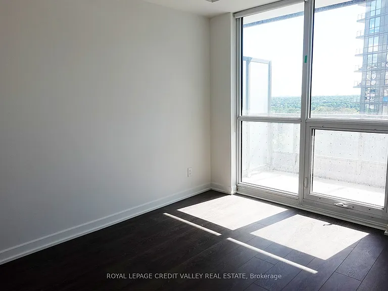 32 Forest Manor Rd #401 — Photo 9