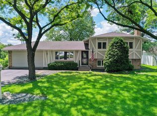 4601 Birch Grove Cir, Minneapolis, MN 55443