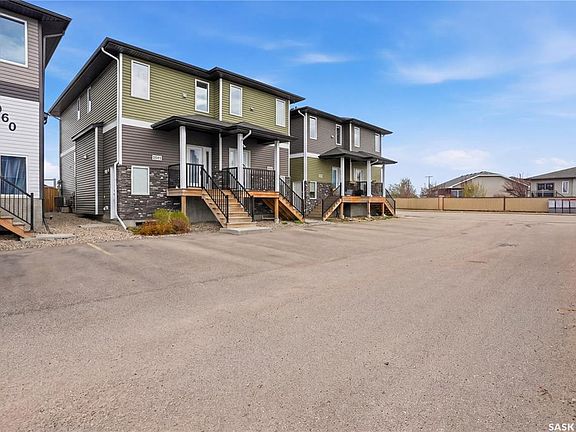 2nd image of UNIT 4-3960 7th AVENUE E