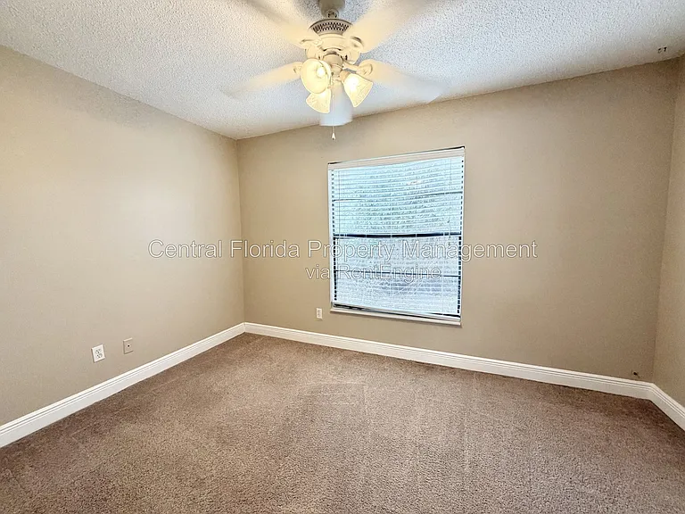2925 Amroth Pl — Photo 12