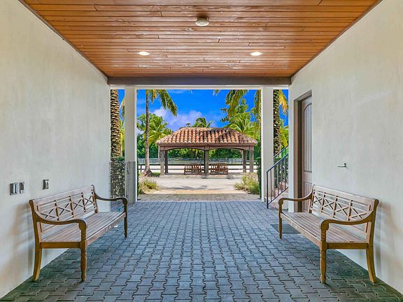 4th image of 13893 Gracida Street