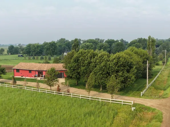 46465 270th St, Tea, SD 57064