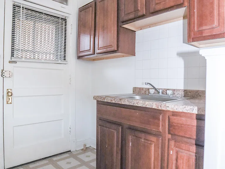 4043 W Melrose St #1S — Photo 3