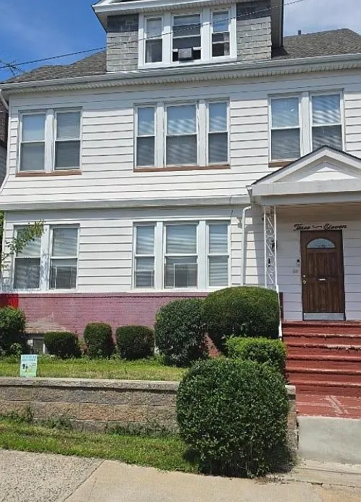 309 Goldsmith Ave #1