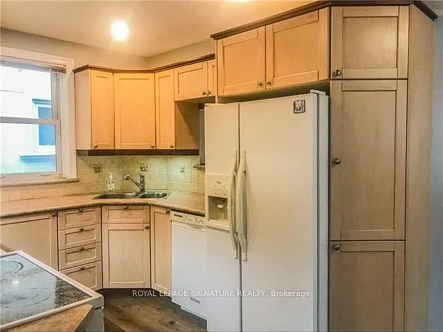 318 Woodmount Ave — Photo 5