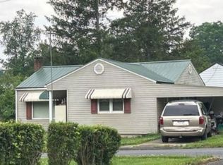 279 Walnut Ave, Alderson, WV 24910