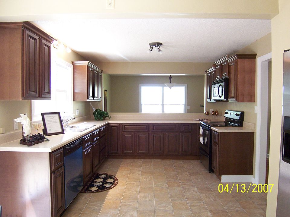Gorgeous Kitchen perfect for entertaining!