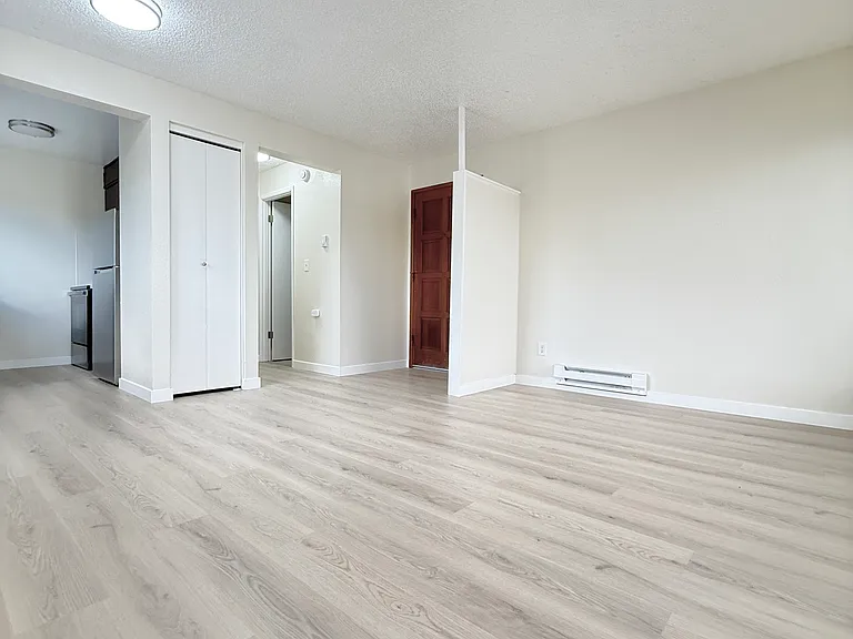 2902 N Carr St #5 — Photo 5