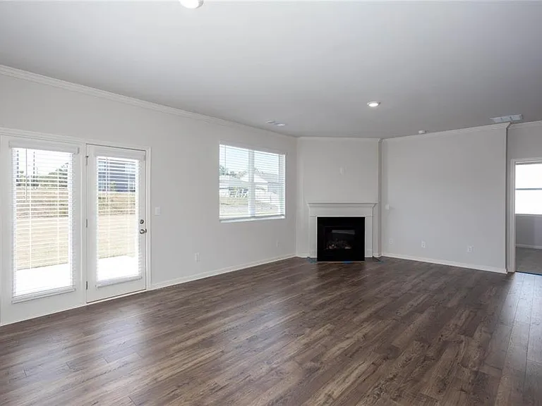 61 Grove Springs Ct — Photo 11