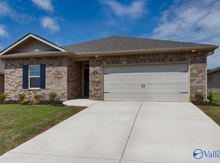 223 Antler Ridge Dr, Huntsville, AL 35811