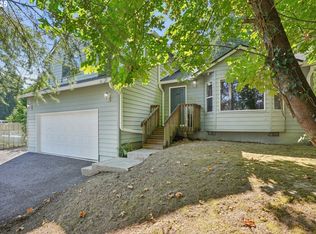 10748 SE Clinton St, Portland, OR 97266