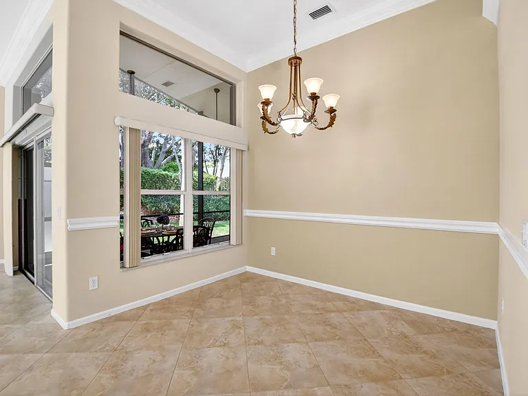 6812 Belmont Shore Dr — Photo 13
