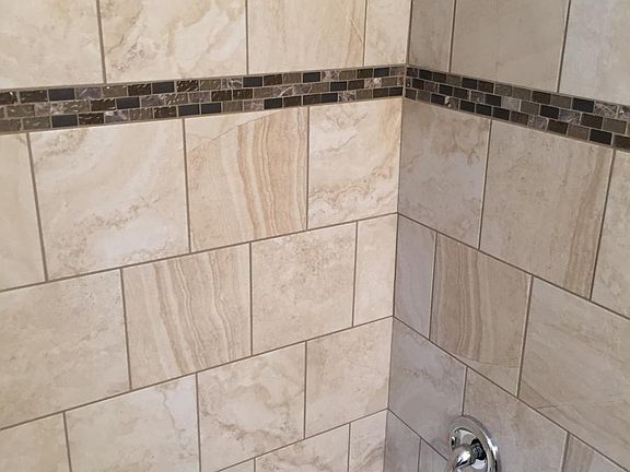 Bath/Shower Stall