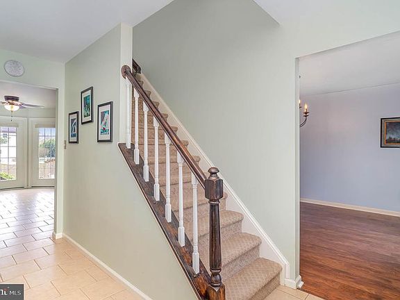 4th image of 508 Schoolhouse Ln