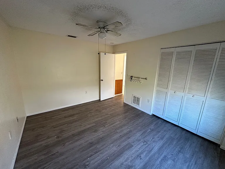 6535 Waterford Cir — Photo 28