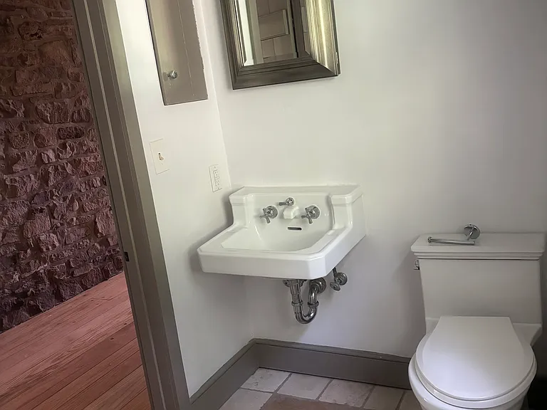 Creekside Dr — Photo 26