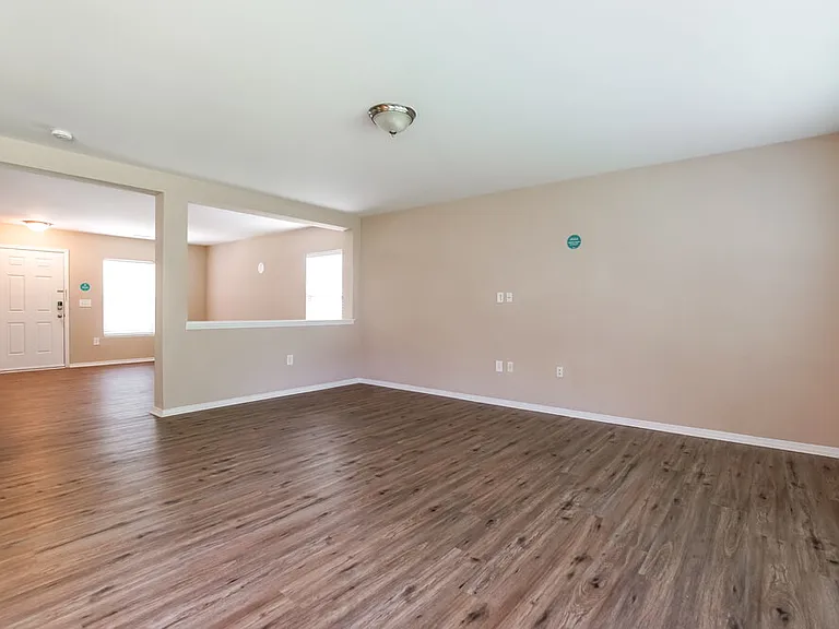 40 Norwich Dr — Photo 14