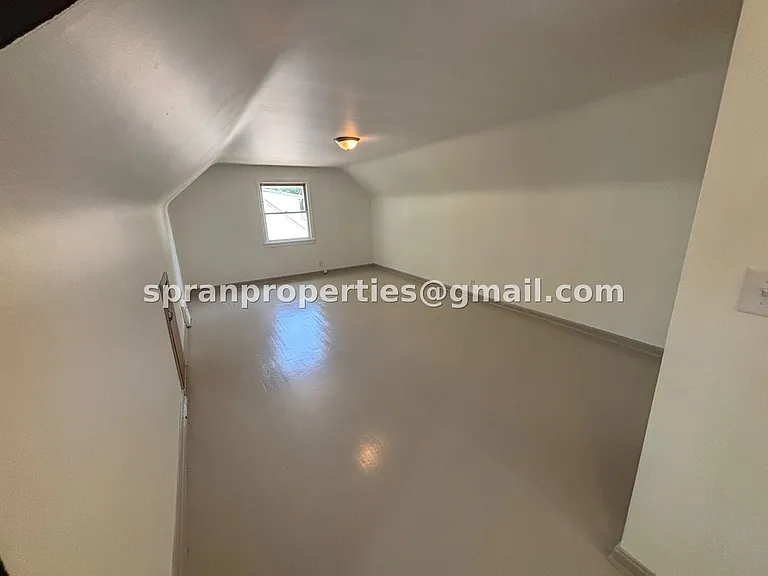 2845 11th St — Photo 7