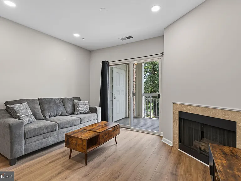 12919 Alton Sq #220 — Photo 12