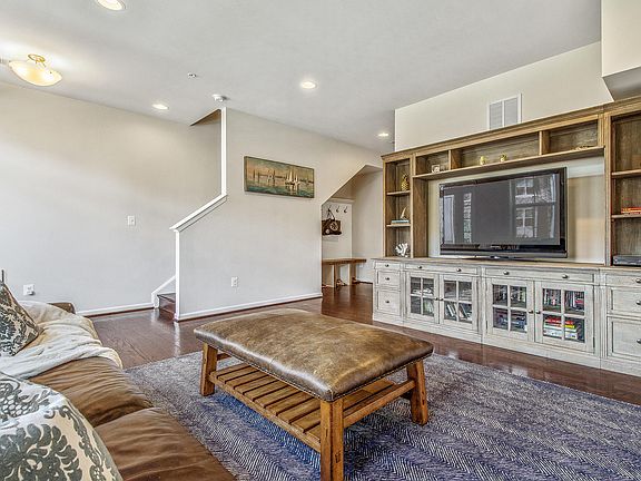 5th image of 13745 Petrel St