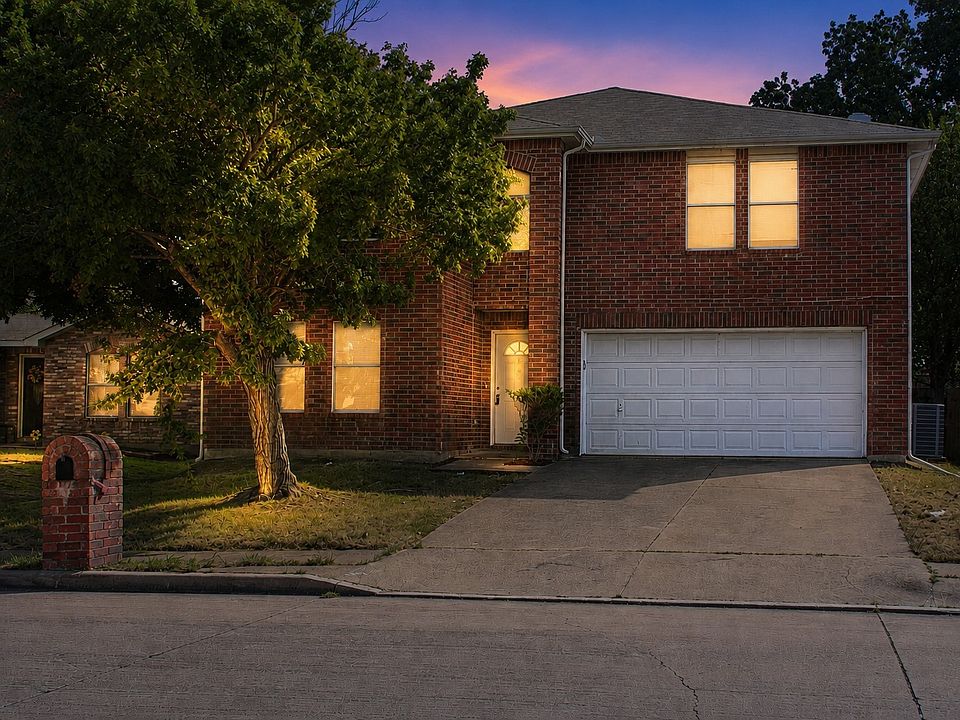 1st image of 2805 Hillside Dr