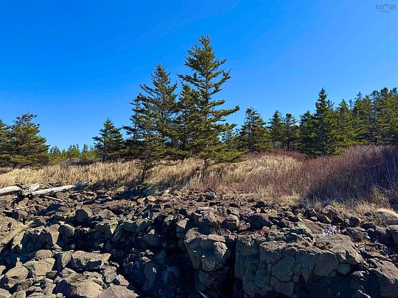 2nd image of Shore Rd W Lot 3