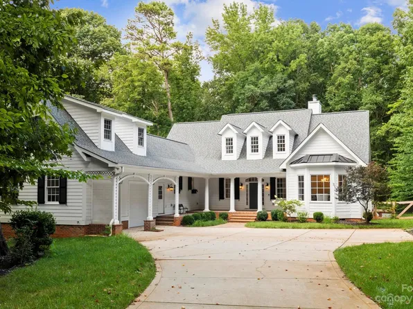 9417 White Hemlock Ln, Charlotte, NC 28270